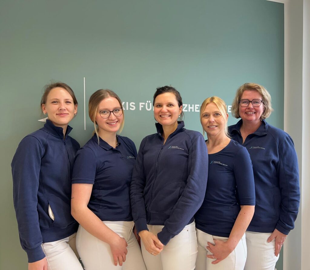 Teamfoto Praxis für ganzheitliche Medizin - Dr. Coralie Tietze
